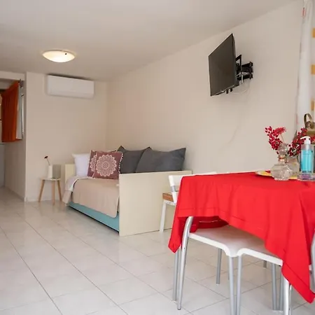 Apartment Olga's Sea View By Hsh Tolón