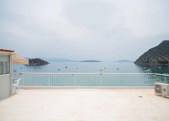 Olga's Sea View By Hsh דירה