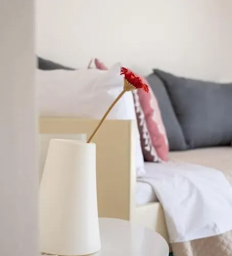 Olga's Sea View By Hsh טולון