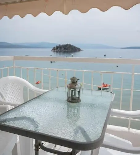 Olga's Sea View By Hsh דירה