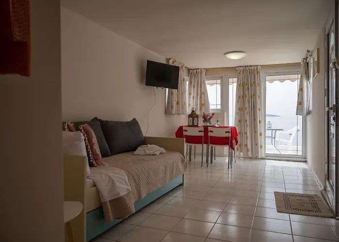 Olga's Sea View By Hsh *